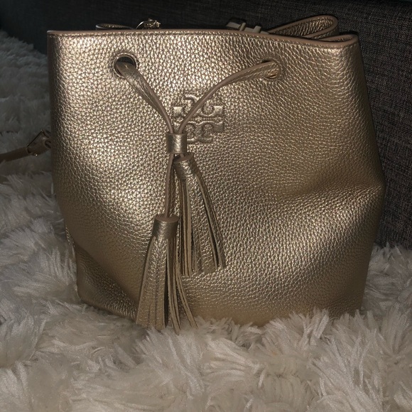 Tory Burch gold bucket bag - Picture 1 of 6